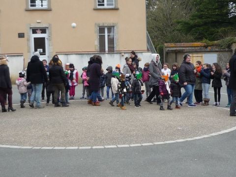 defile_chez_les_primaires_1.JPG, fév. 2018 defile_chez_les_primaires_1.JPG